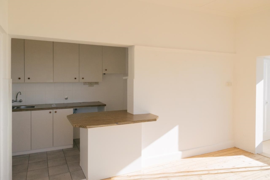To Let 1 Bedroom Property for Rent in Oranjezicht Western Cape